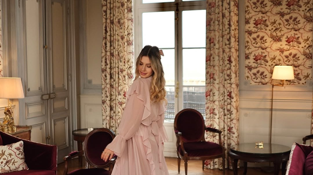 Lost in a dream with at Château Sainte Sabine with Julia Motoryha