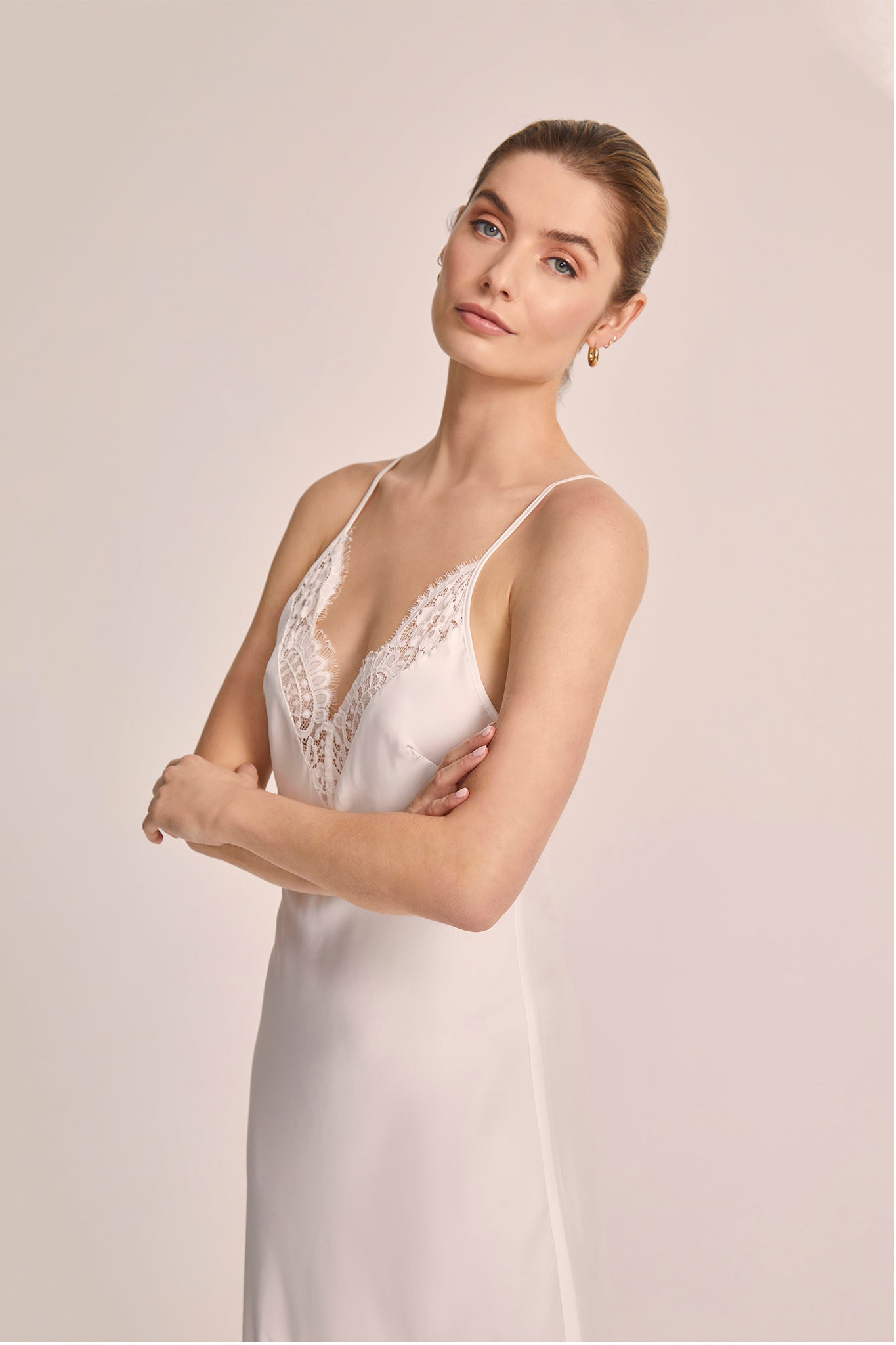 Homebodii long sian slip white perfect for wedding morning