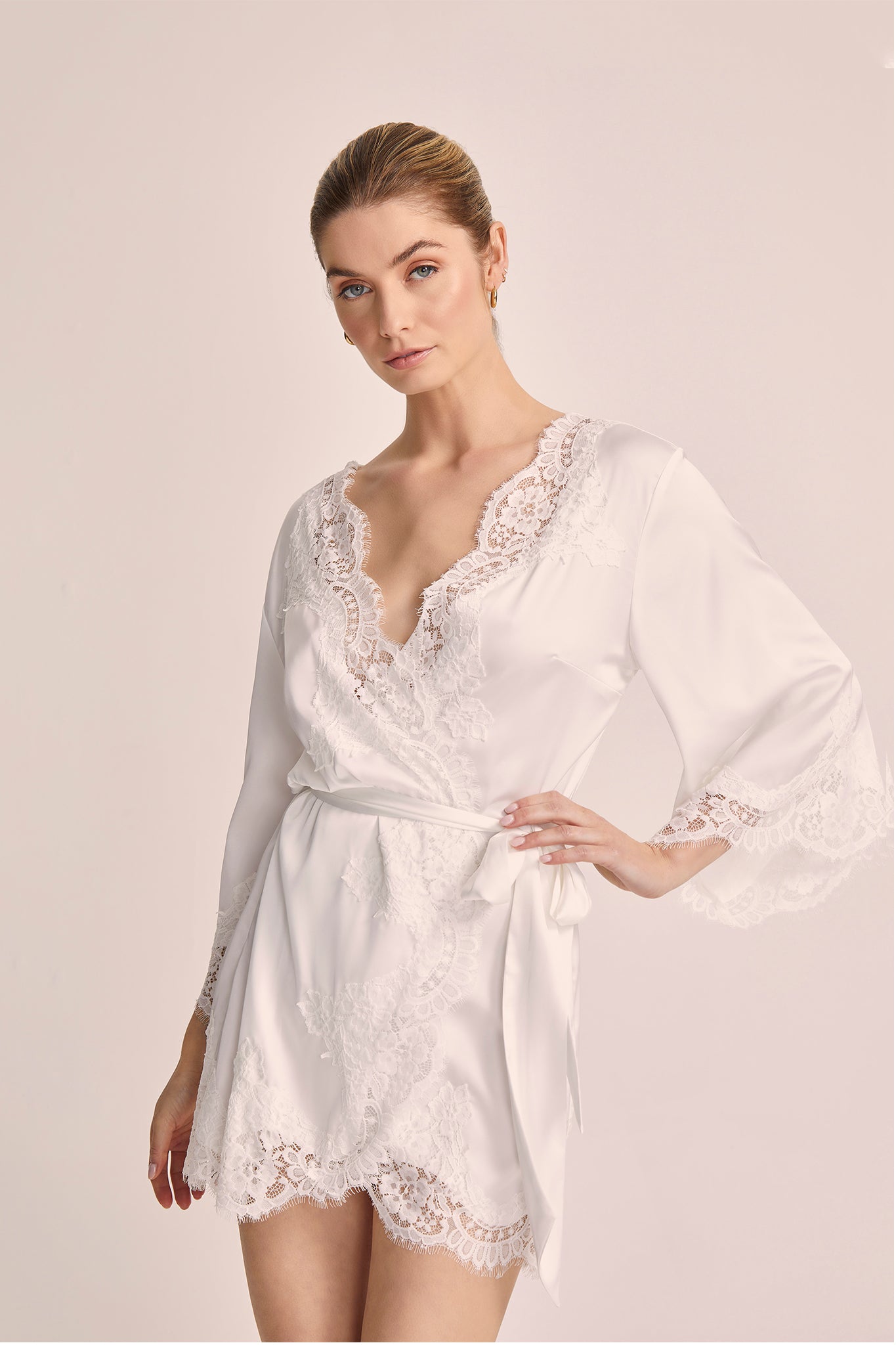 Sian Mini Robe White| Homebodii