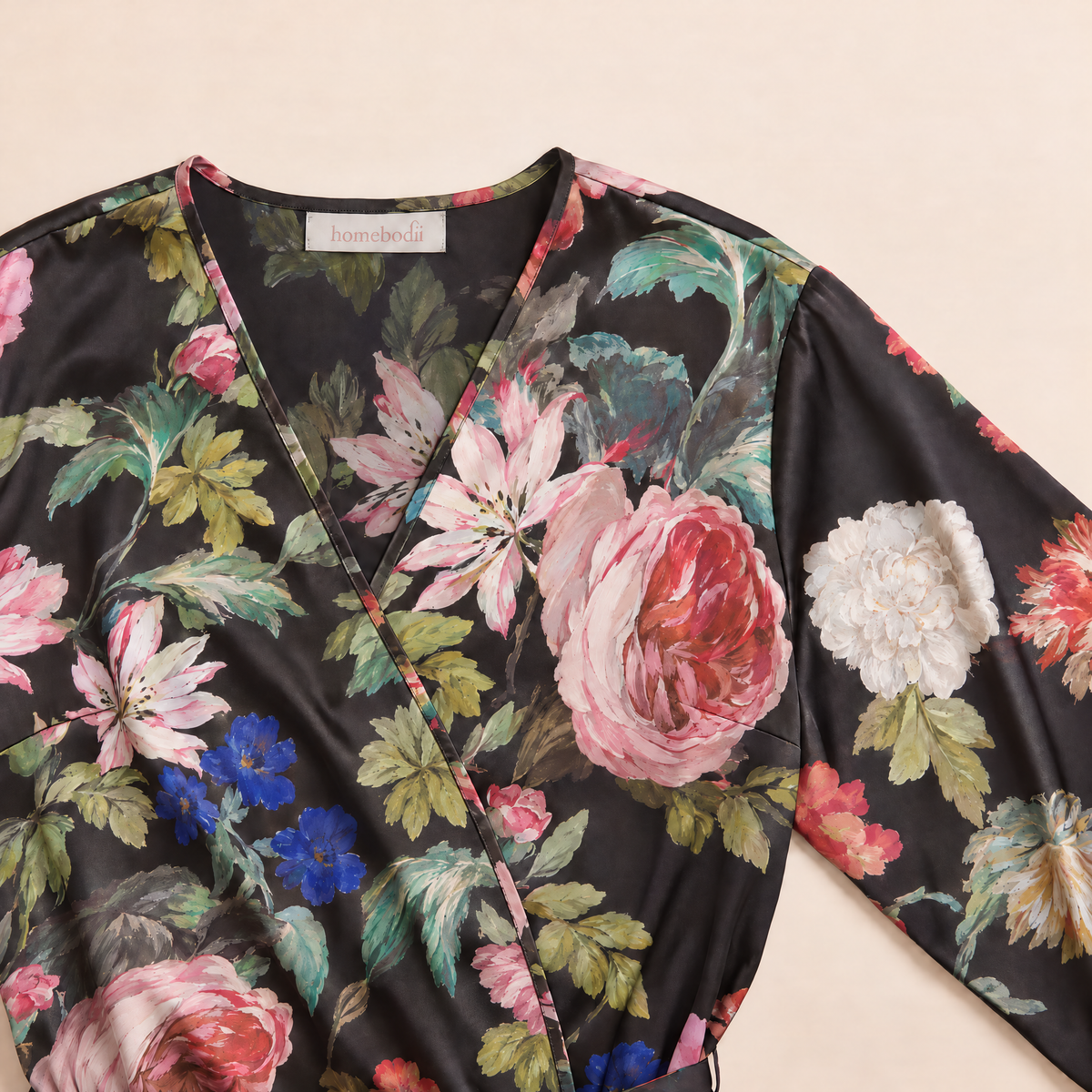 Aurora Kimono Black Rose Print